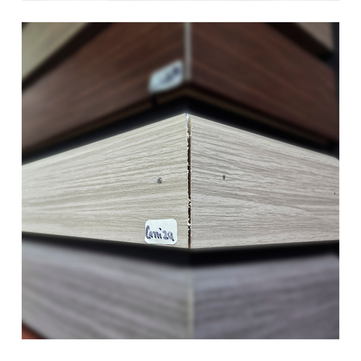 Guardapolvo Foliado Ceniza – 12 × 70 mm x 2,40 m